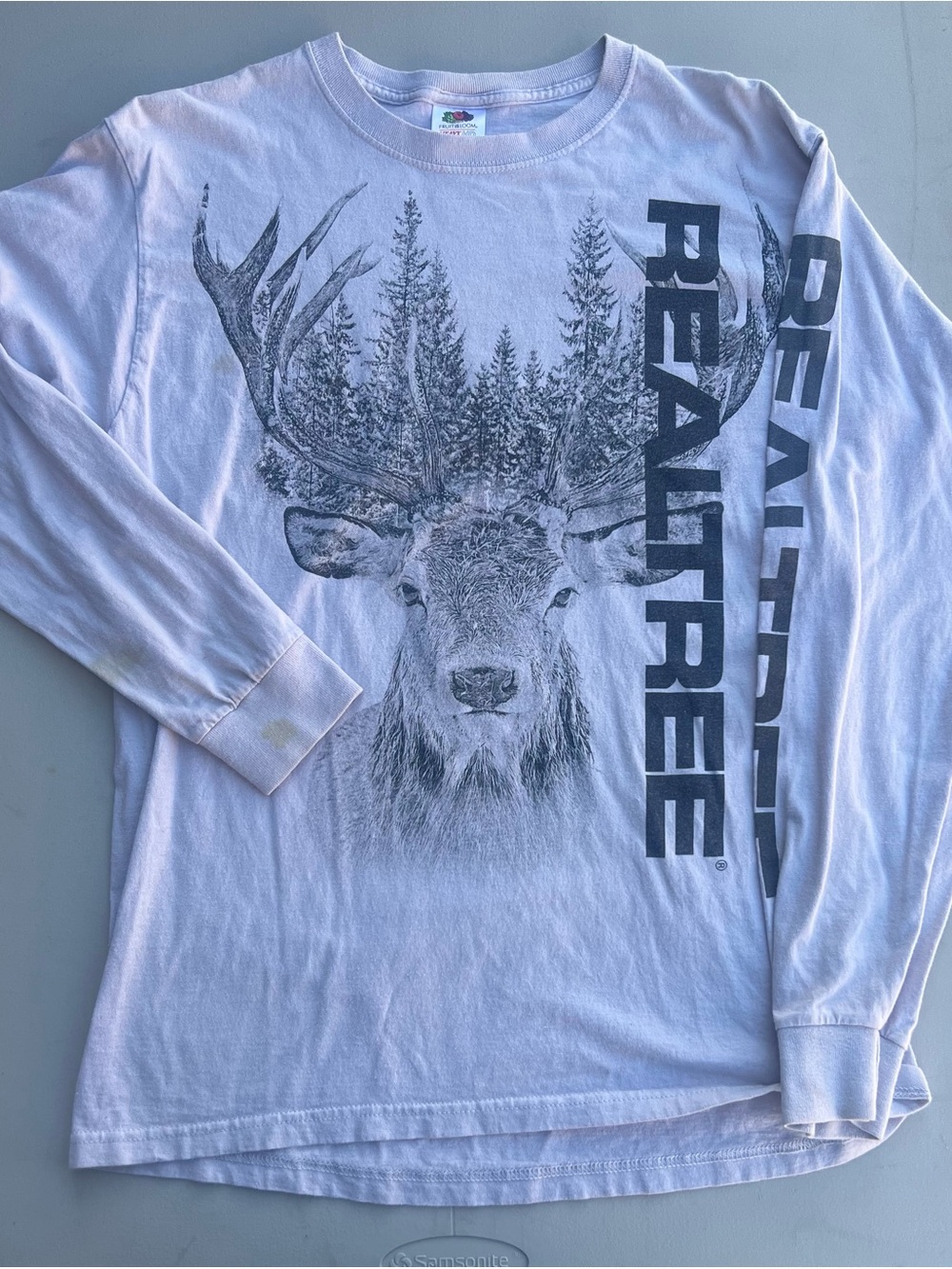 Realtree White Long Sleeve Graphic Tee with Deer Print